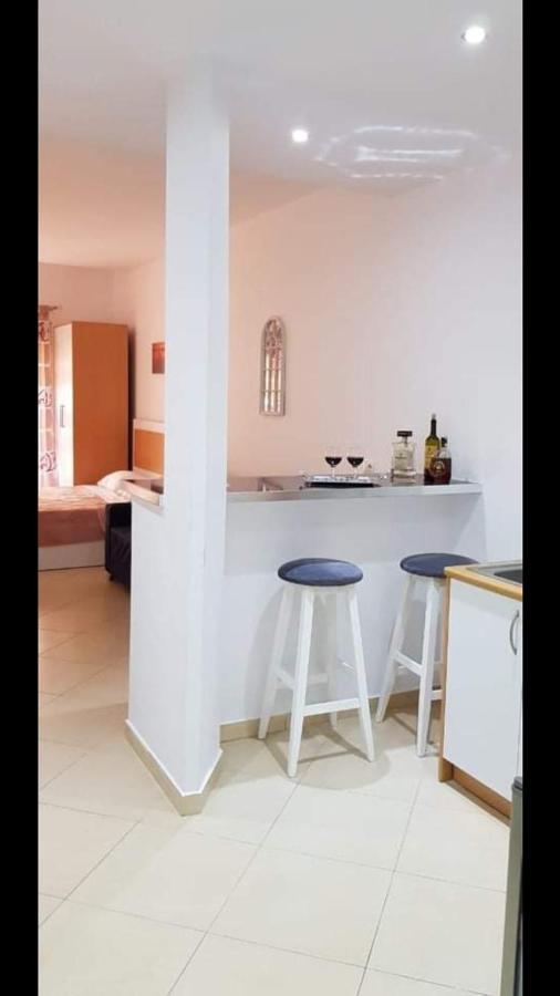 Studio By The Beach - Vlorë Esterno foto