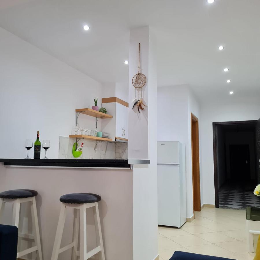 Studio By The Beach - Vlorë Esterno foto
