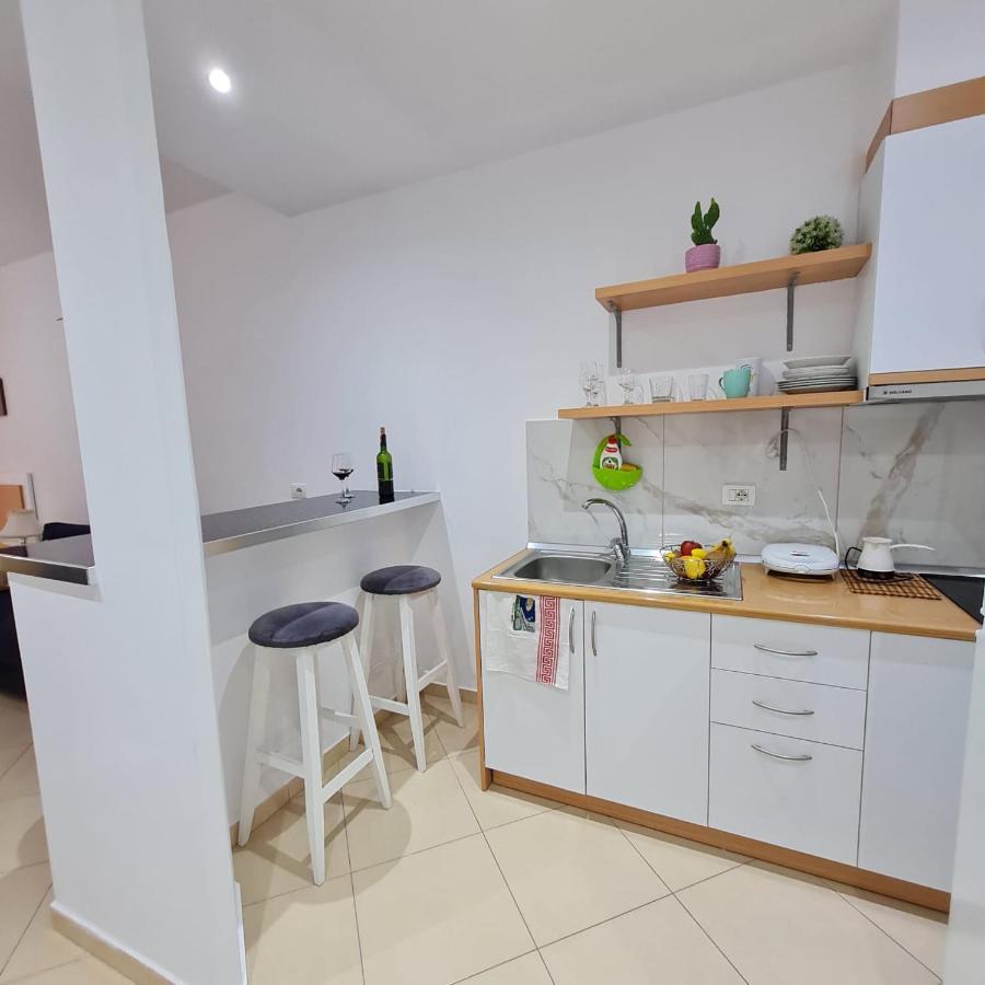 Studio By The Beach - Vlorë Esterno foto