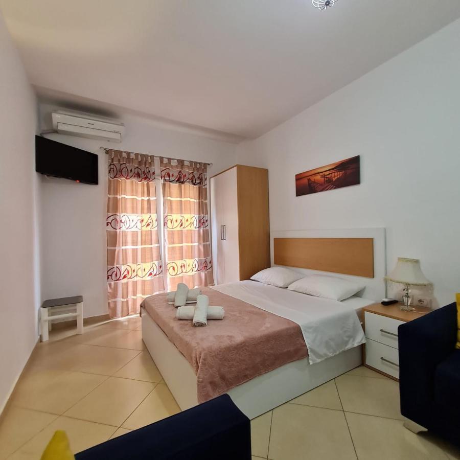Studio By The Beach - Vlorë Esterno foto