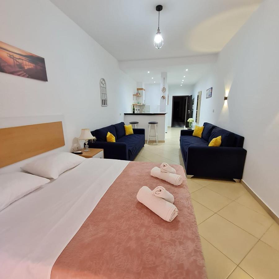 Studio By The Beach - Vlorë Esterno foto