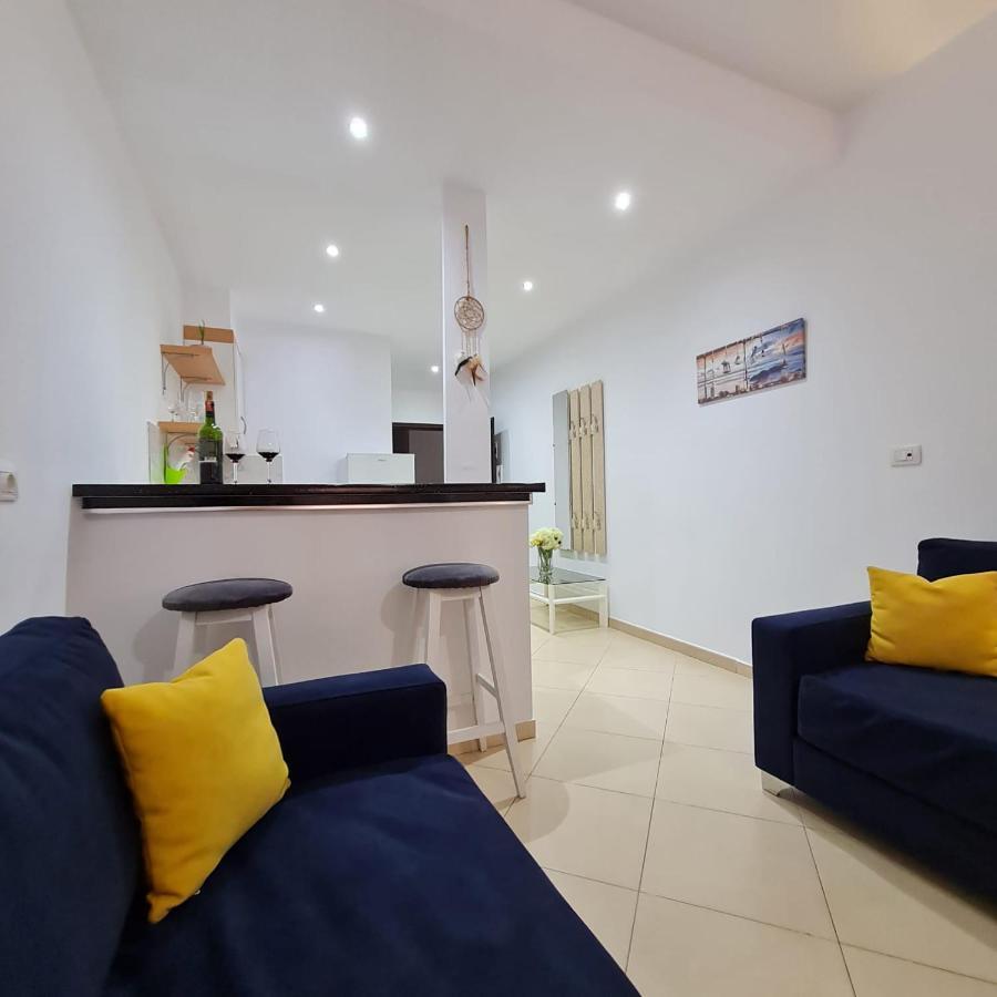 Studio By The Beach - Vlorë Esterno foto