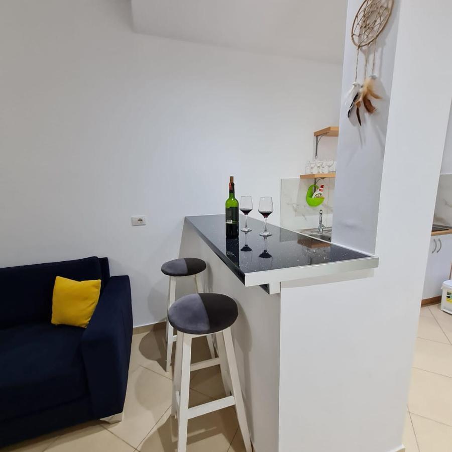 Studio By The Beach - Vlorë Esterno foto