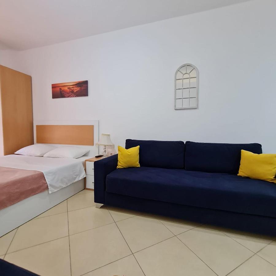 Studio By The Beach - Vlorë Esterno foto