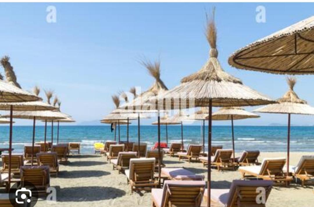 Studio By The Beach - Vlorë Esterno foto
